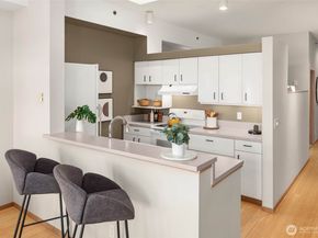 2030 Western Avenue 701, Seattle WA 98121