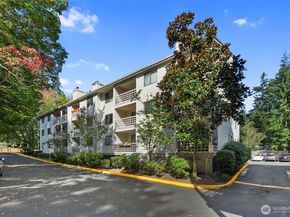 700 N 160 Street A308, Shoreline WA 98133