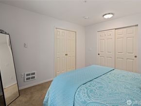 4133 224th Lane SE 302, Issaquah WA 98029