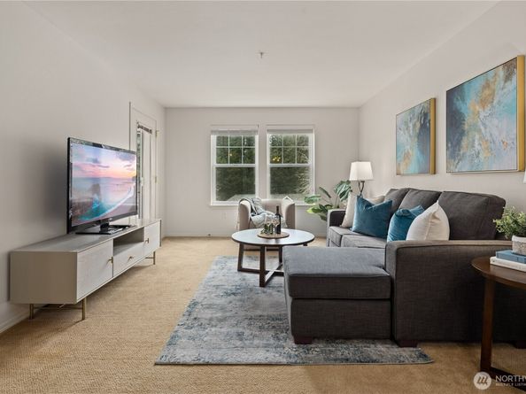 4133 224th Lane SE 302, Issaquah WA 98029