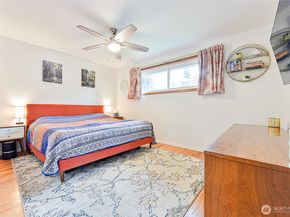 11515 7th Avenue NE, Seattle WA 98125