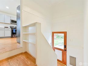 11515 7th Avenue NE, Seattle WA 98125