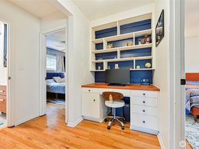 11515 7th Avenue NE, Seattle WA 98125