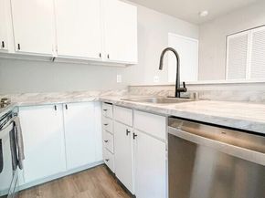3429 Burke Avenue N 23, Seattle WA 98103