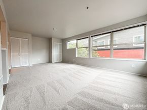 3429 Burke Avenue N 23, Seattle WA 98103