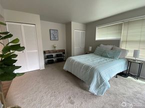 3429 Burke Avenue N 23, Seattle WA 98103