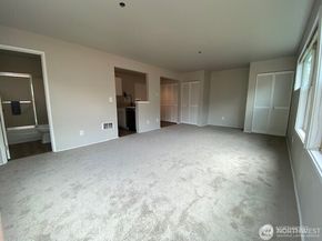 3429 Burke Avenue N 23, Seattle WA 98103