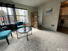 3429 Burke Avenue N 23, Seattle WA 98103