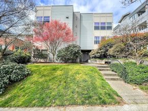 3429 Burke Avenue N 23, Seattle WA 98103