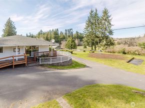 191 NE McWilliams Court, Bremerton WA 98311
