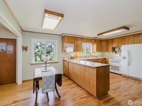 191 NE McWilliams Court, Bremerton WA 98311