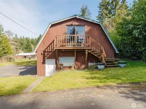 191 NE McWilliams Court, Bremerton WA 98311