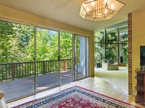 2650 120th Avenue NE, Bellevue WA 98005