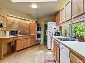 2650 120th Avenue NE, Bellevue WA 98005
