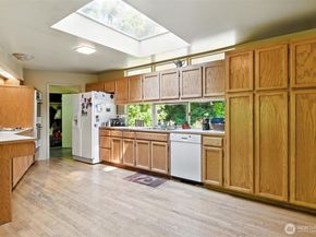 2650 120th Avenue NE, Bellevue WA 98005