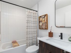 1179 129th Court NE 205, Bellevue WA 98005