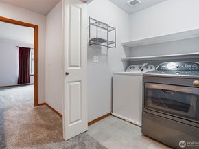 755 Glenridge Court, Bremerton WA 98310