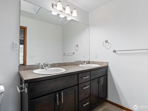 755 Glenridge Court, Bremerton WA 98310