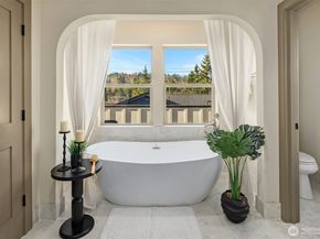 5037 25th Avenue SW, Seattle WA 98106