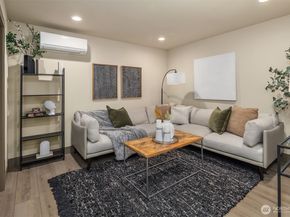 5037 25th Avenue SW, Seattle WA 98106