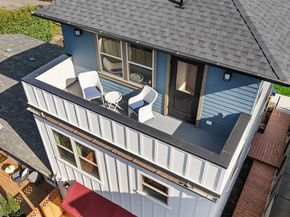 5037 25th Avenue SW, Seattle WA 98106