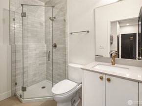 3616 Francis Avenue N, Seattle WA 98103