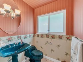 9941 SW 143rd St, Miami FL 33176