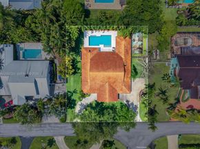 9941 SW 143rd St, Miami FL 33176