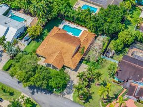 9941 SW 143rd St, Miami FL 33176
