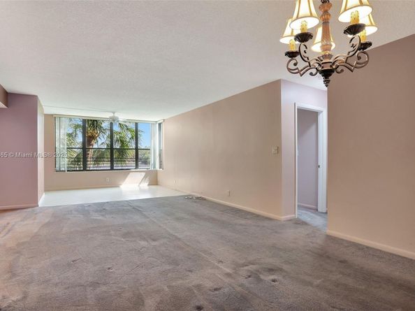 2768 S Carambola Cir S 304, Coconut Creek FL 33066