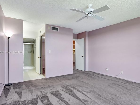 2768 S Carambola Cir S 304, Coconut Creek FL 33066