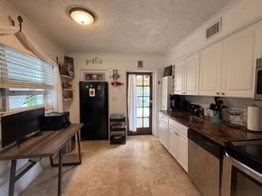 1544 NW 4th Ave, Fort Lauderdale FL 33311