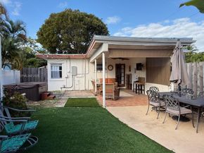 1544 NW 4th Ave, Fort Lauderdale FL 33311