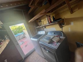 6900 SW 22nd St, Miami FL 33155