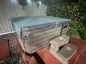 6900 SW 22nd St, Miami FL 33155
