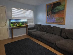 3522 NW 193rd St, Miami Gardens FL 33056