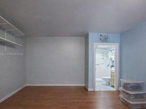 3522 NW 193rd St, Miami Gardens FL 33056