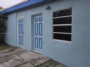 3522 NW 193rd St, Miami Gardens FL 33056