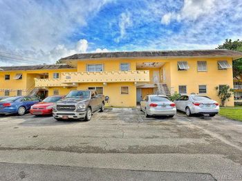 7370 SW 82nd St