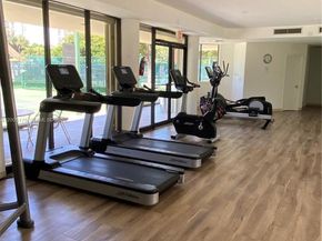 Undisclosed Address #A12005175, Aventura FL 33180