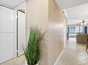 2379 SW 15th St 107, Deerfield Beach FL 33442