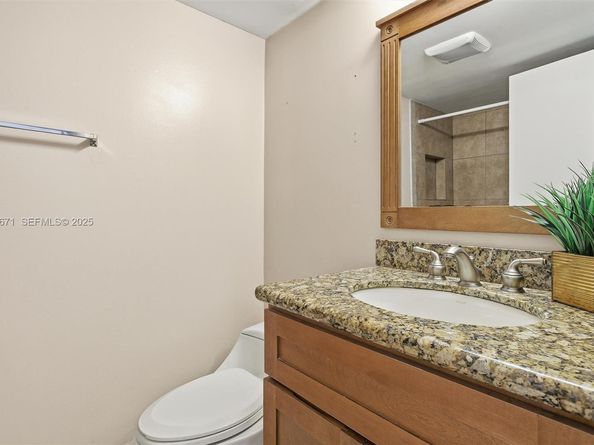 2379 SW 15th St 107, Deerfield Beach FL 33442