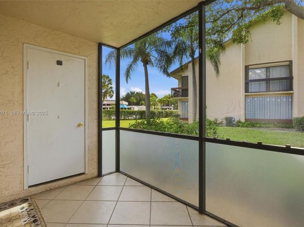 2379 SW 15th St 107, Deerfield Beach FL 33442