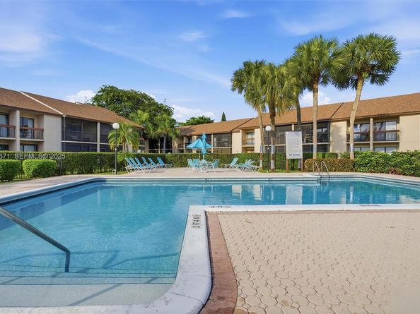 2379 SW 15th St 107, Deerfield Beach FL 33442
