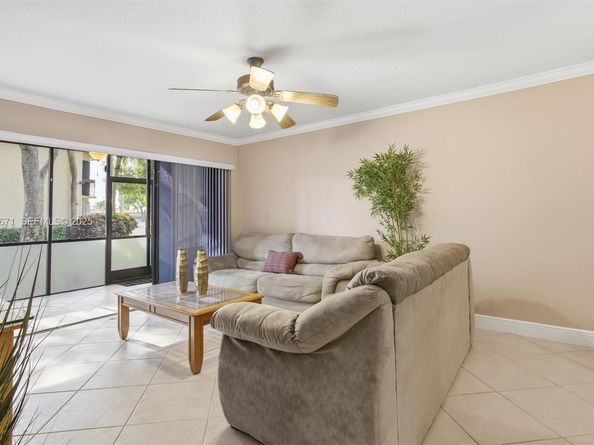 2379 SW 15th St 107, Deerfield Beach FL 33442