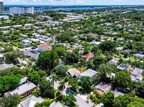 Undisclosed Address #A11886720, West Palm Beach FL 33401