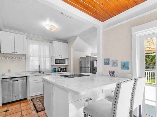 Undisclosed Address #A11886720, West Palm Beach FL 33401