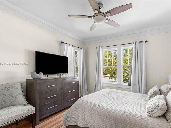 Undisclosed Address #A11886720, West Palm Beach FL 33401