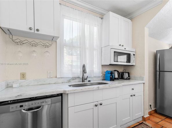 Undisclosed Address #A11886720, West Palm Beach FL 33401