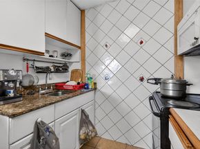 9678 Fontainebleau Blvd 411, Miami FL 33172